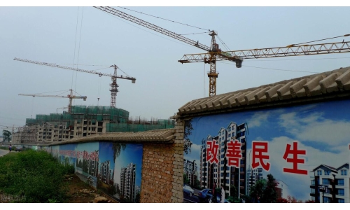 吉林古特生物產(chǎn)業(yè)園是敦化市重點(diǎn)項(xiàng)目，服務(wù)中心認(rèn)真當(dāng)好店小二